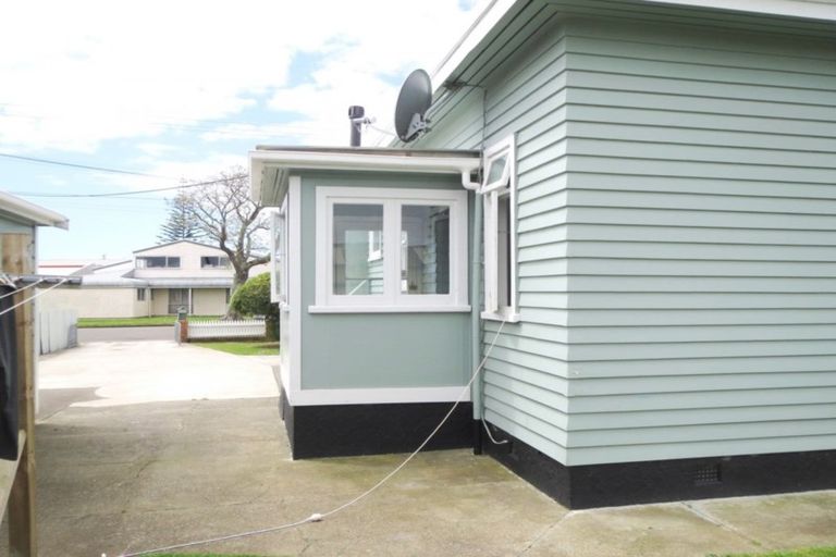 Photo of property in 15 Keepa Street, Levin, 5510