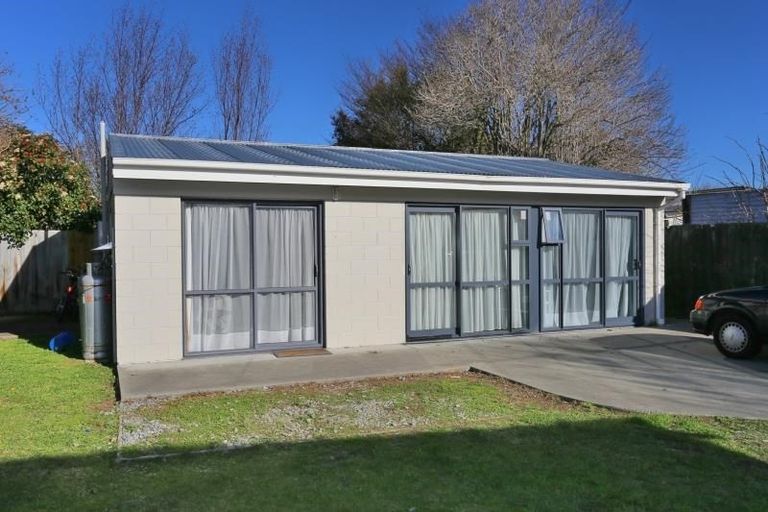 Photo of property in 100 Suva Street, Upper Riccarton, Christchurch, 8041