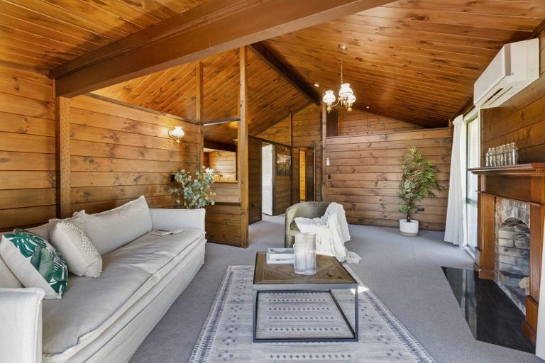 Photo of property in 295 Mangorei Road, Merrilands, New Plymouth, 4312