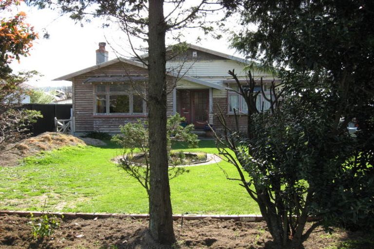Photo of property in 85 Waiwhetu Road, Waterloo, Lower Hutt, 5011