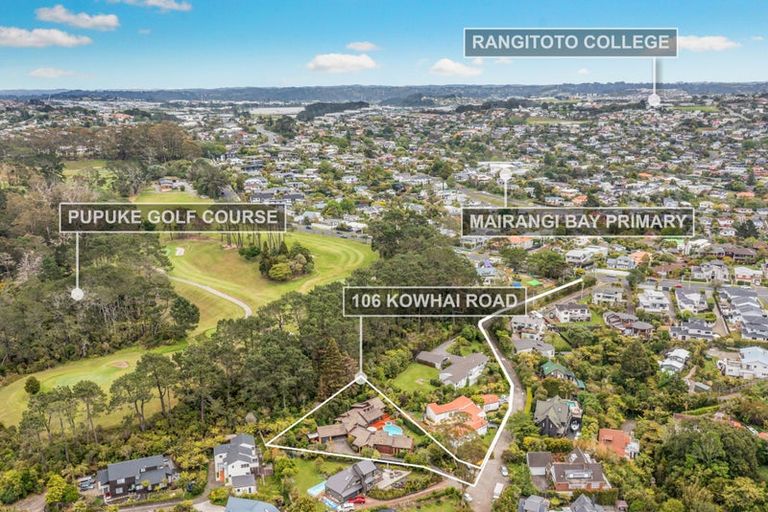 Photo of property in 106 Kowhai Road, Campbells Bay, Auckland, 0630