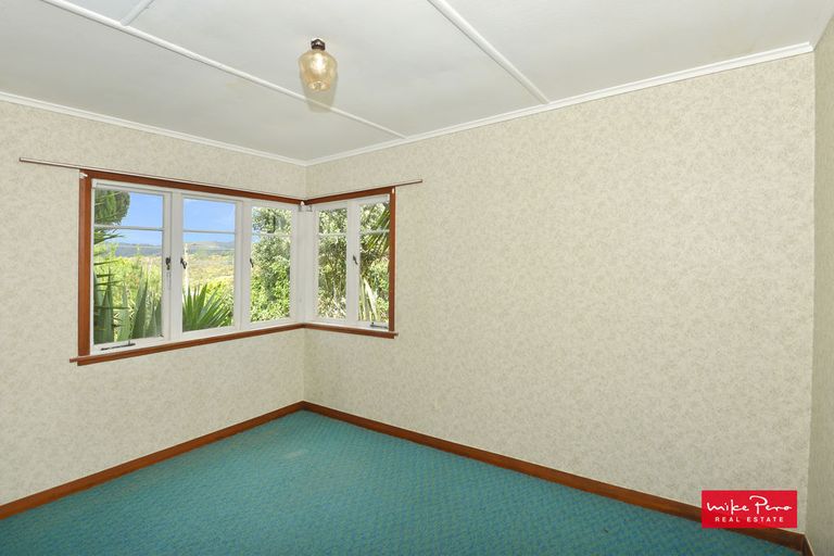 Photo of property in 135 King Street, Hikurangi, 0114