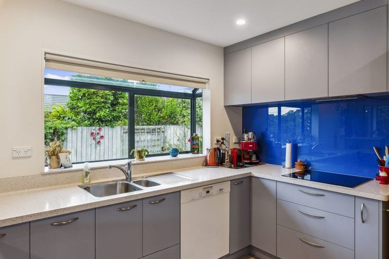 Photo of property in 8 Leigh Place, Paraparaumu Beach, Paraparaumu, 5032