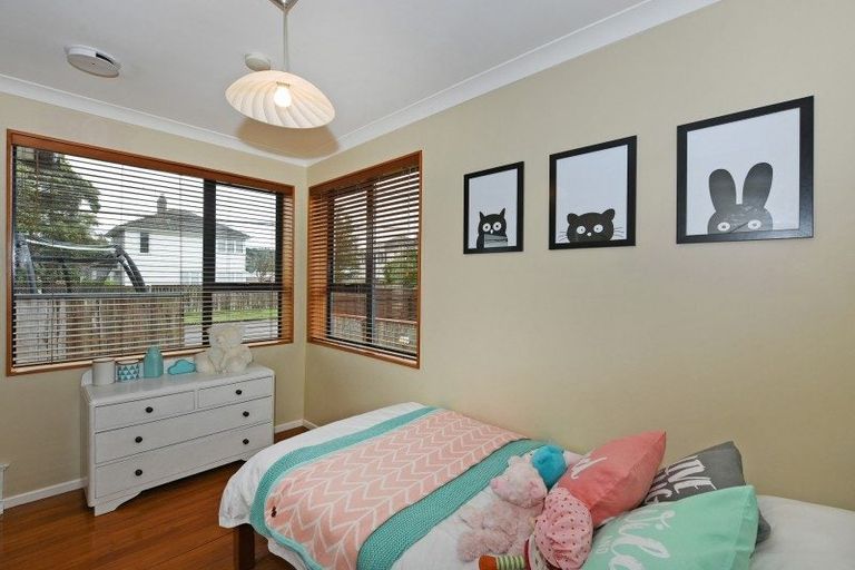 Photo of property in 54 Athlone Crescent, Avalon, Lower Hutt, 5011