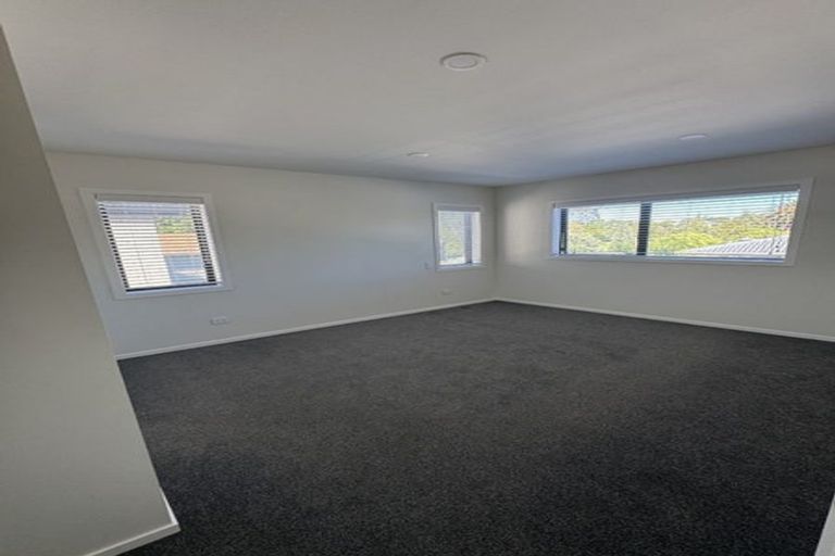 Photo of property in 79a Chilcott Road, Henderson, Auckland, 0612