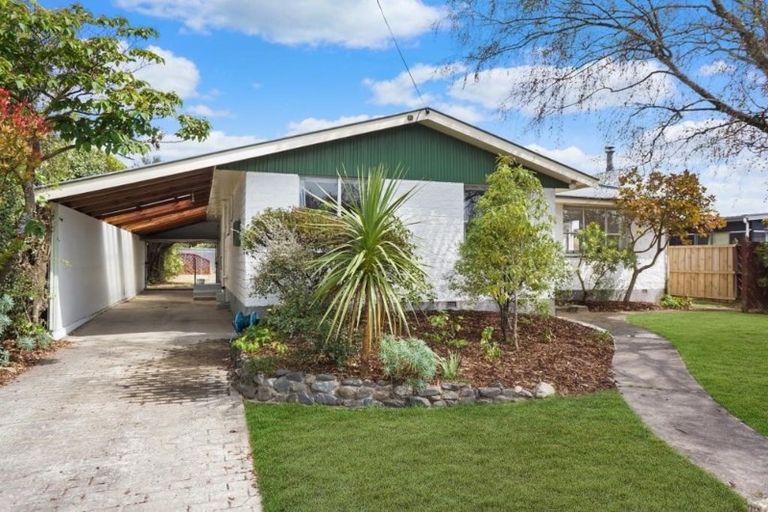 Photo of property in 17 Morris Road, Amberley, 7410