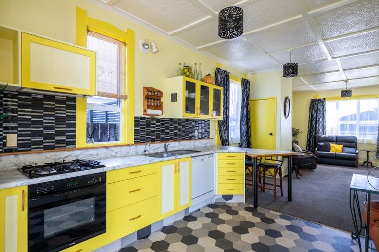 Photo of property in 57 Record Street, Fitzroy, New Plymouth, 4312