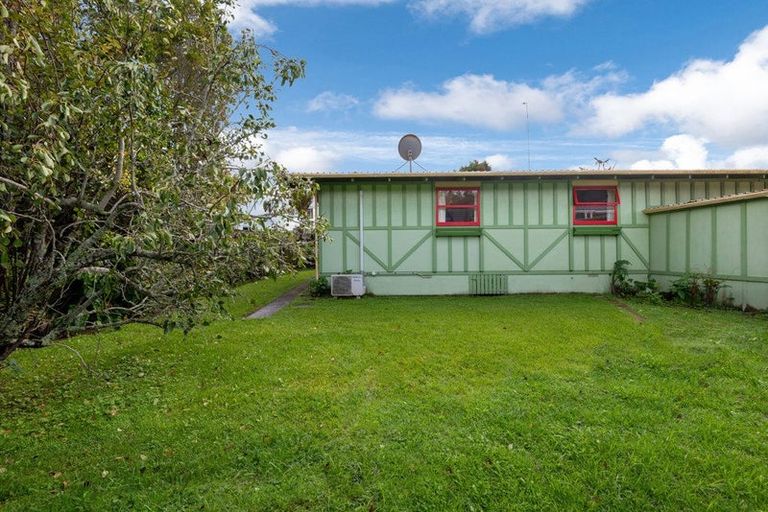 Photo of property in 1/68 Glenvar Road, Torbay, Auckland, 0630