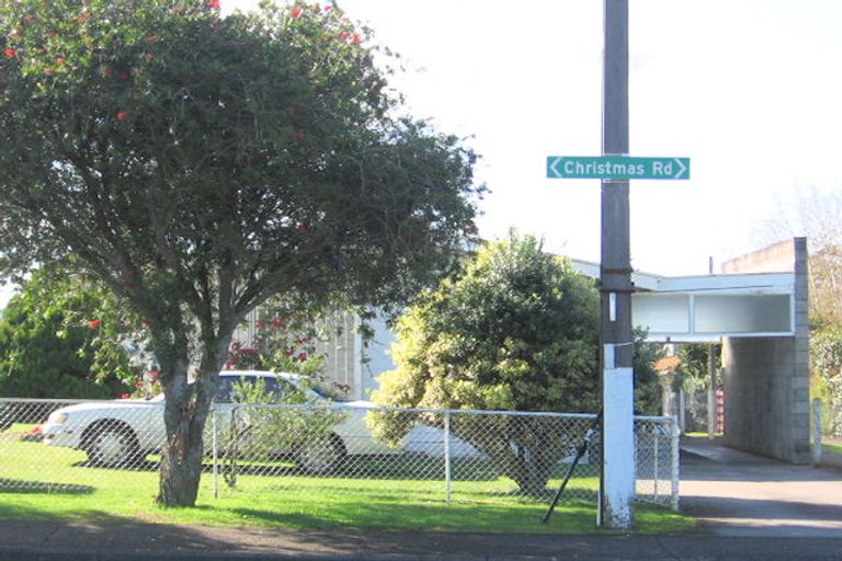 Photo of property in 67 Christmas Road, Manurewa, Auckland, 2102