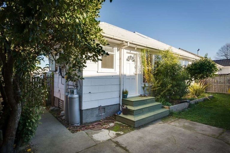 Photo of property in 1/356 Clyde Road, Bryndwr, Christchurch, 8053