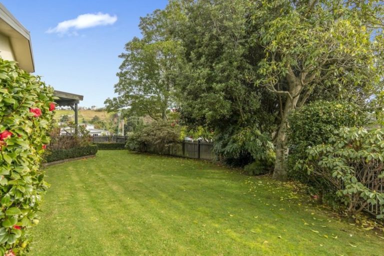 Photo of property in 2 Astor Place, Welcome Bay, Tauranga, 3112