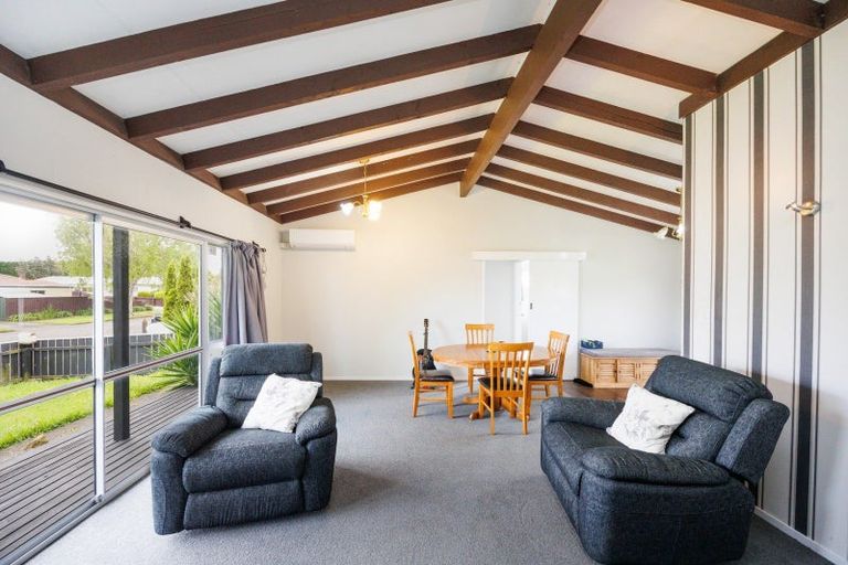 Photo of property in 86 Benmore Avenue, Cloverlea, Palmerston North, 4412