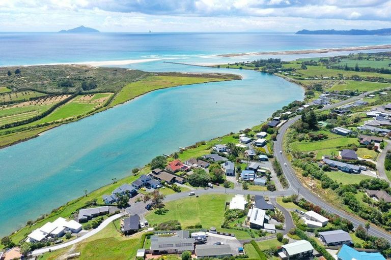 Photo of property in 15 Riverview Place, Waipu, 0582