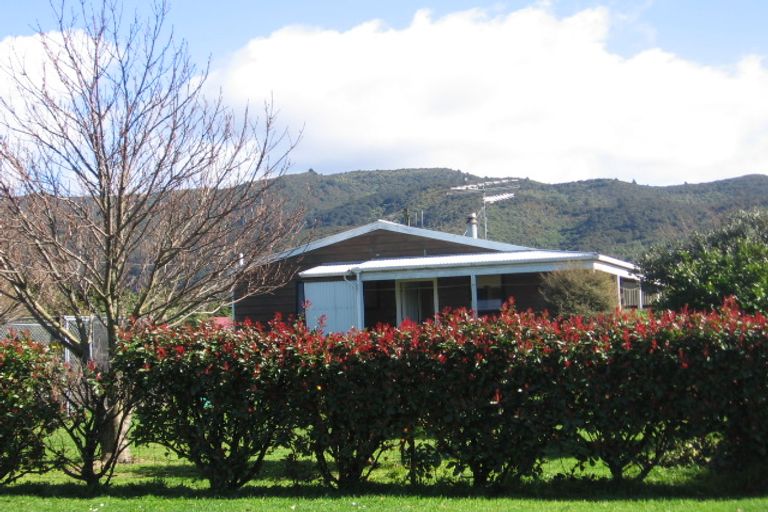 Photo of property in 46 Lyon Street, Featherston, 5710