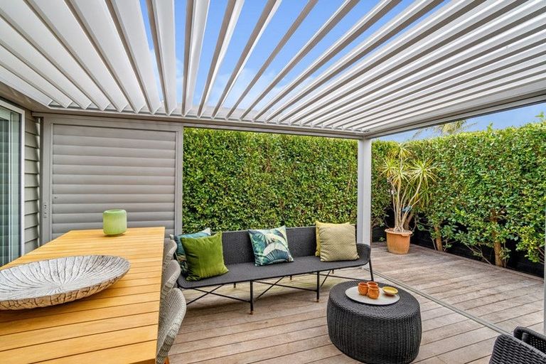 Photo of property in 48a Amorino Drive, Red Beach, 0932