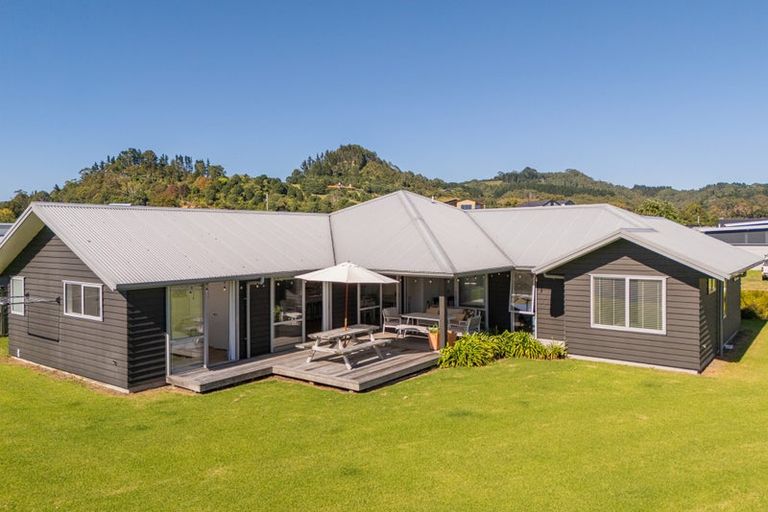 Photo of property in 44 Longreach Drive, Cooks Beach, Whitianga, 3591