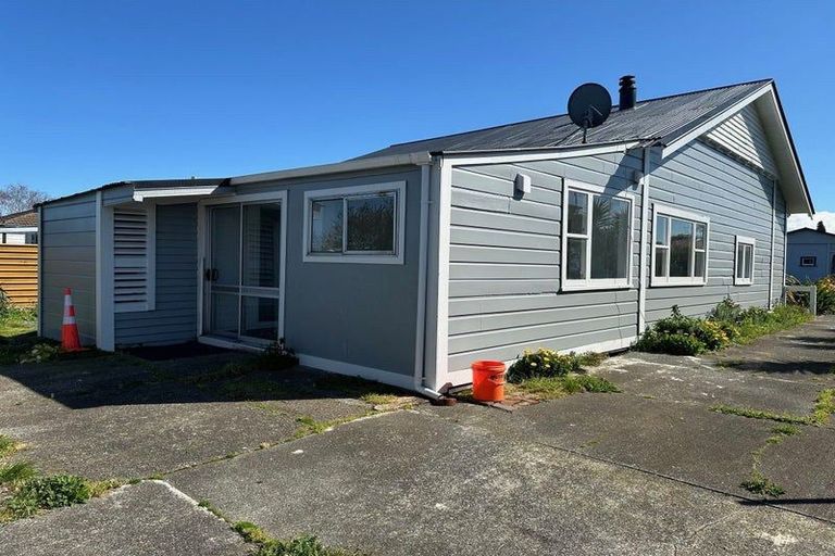 Photo of property in 42 Tennyson Street, Dannevirke, 4930