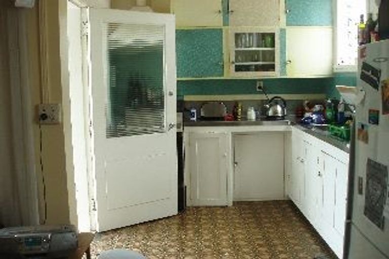 Photo of property in 19 Myrtle Crescent, Mount Cook, Wellington, 6021