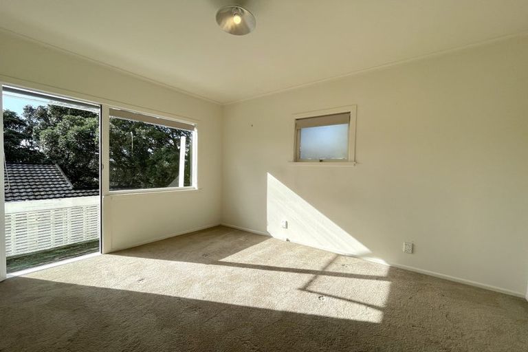 Photo of property in 2/17 Spencer Terrace, Hauraki, Auckland, 0622
