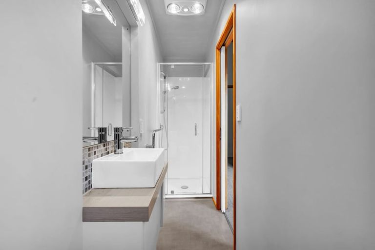 Photo of property in 17 Villa Place, Bell Block, New Plymouth, 4312