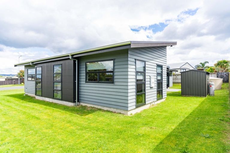 Photo of property in 22 Marram Place, Mangawhai Heads, Mangawhai, 0505