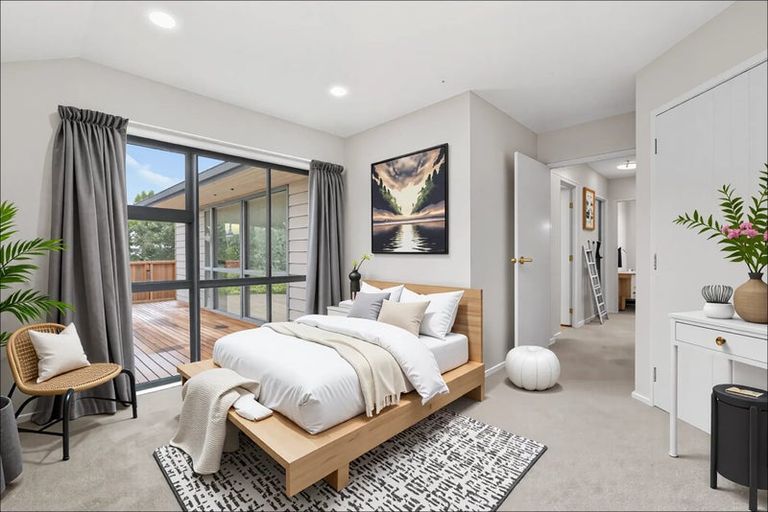 Photo of property in 20 Mcleod Road, Weymouth, Auckland, 2103