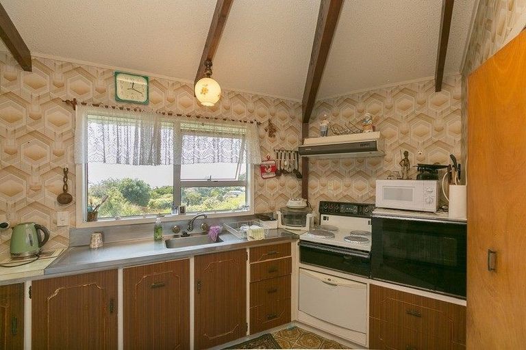 Photo of property in 1/4 Scott Street, Moturoa, New Plymouth, 4310