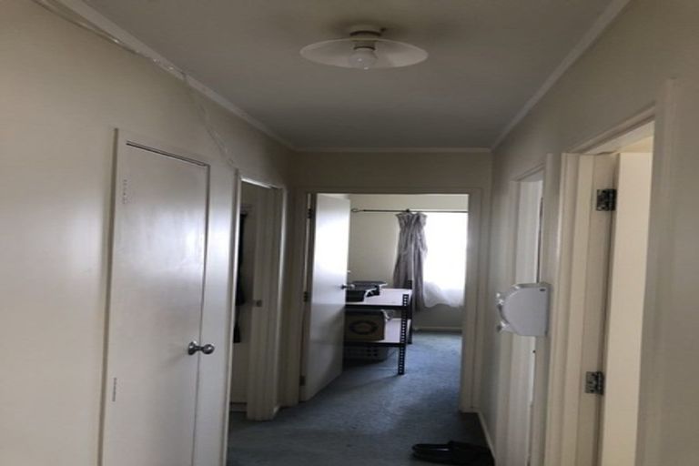 Photo of property in 13a Etherton Drive, Weymouth, Auckland, 2103