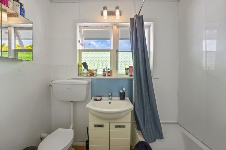 Photo of property in 11 Stephen Street, Trentham, Upper Hutt, 5018