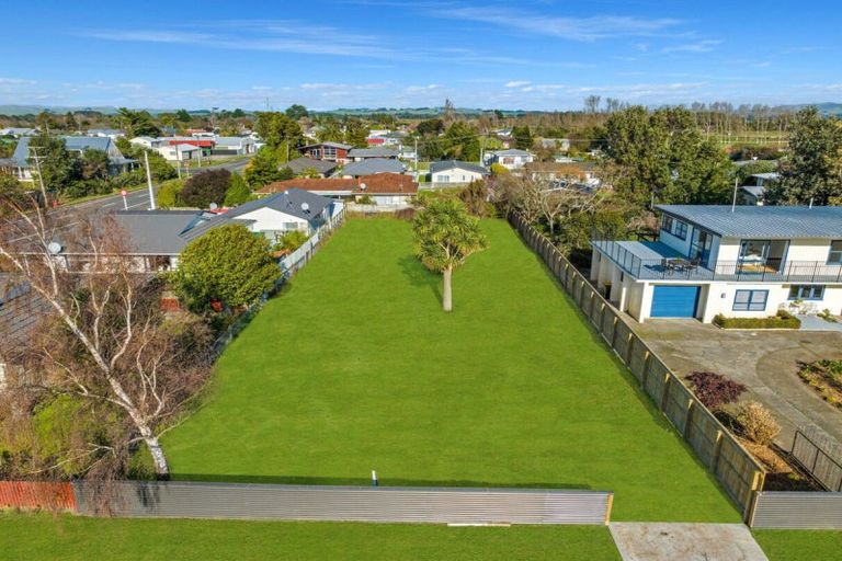 Photo of property in 22 Pollen Street, Woodville, 4920