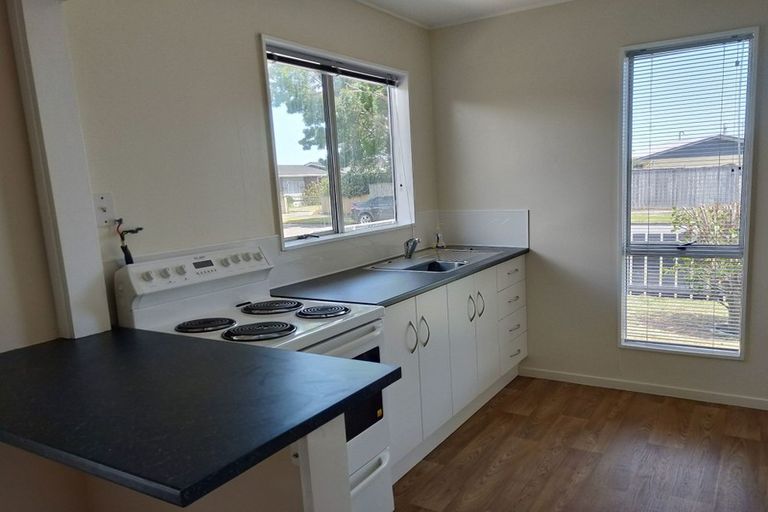 Photo of property in 8 Kebbell Avenue, Levin, 5510