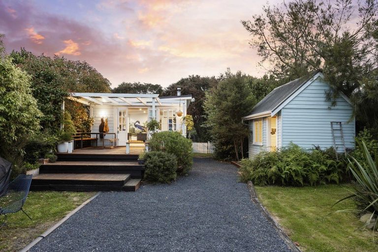 Photo of property in 92 Beach Road, Long Beach, Port Chalmers, 9081