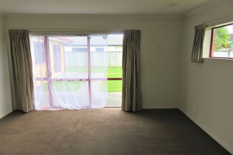 Photo of property in 3 Blythfield Place, Taradale, Napier, 4112