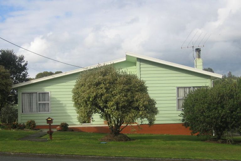 Photo of property in 44 King Street, Hikurangi, 0114