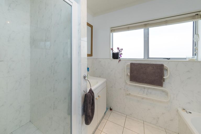 Photo of property in 31 Strachan Way, Highbury, Palmerston North, 4412