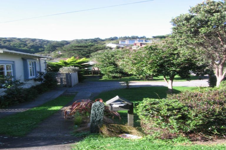 Photo of property in 26 Airlie Road, Plimmerton, Porirua, 5026