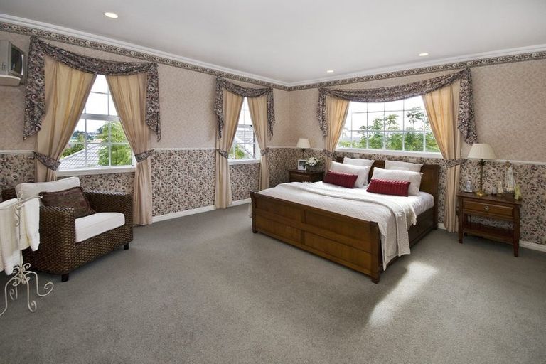 Photo of property in 20 Manor Park, Sunnyhills, Auckland, 2010