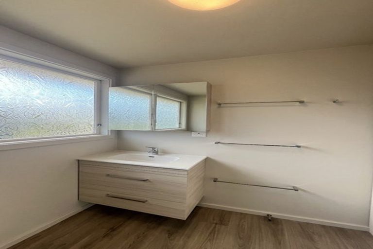 Photo of property in 9 Nimmo Avenue West, Waikanae, 5036