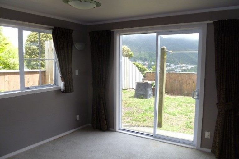 Photo of property in 34 Parklands Drive, Karori, Wellington, 6012