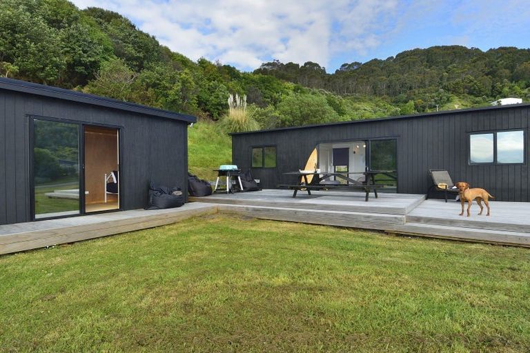 Photo of property in 15 Mahia Heights Drive, Mahia, 4198