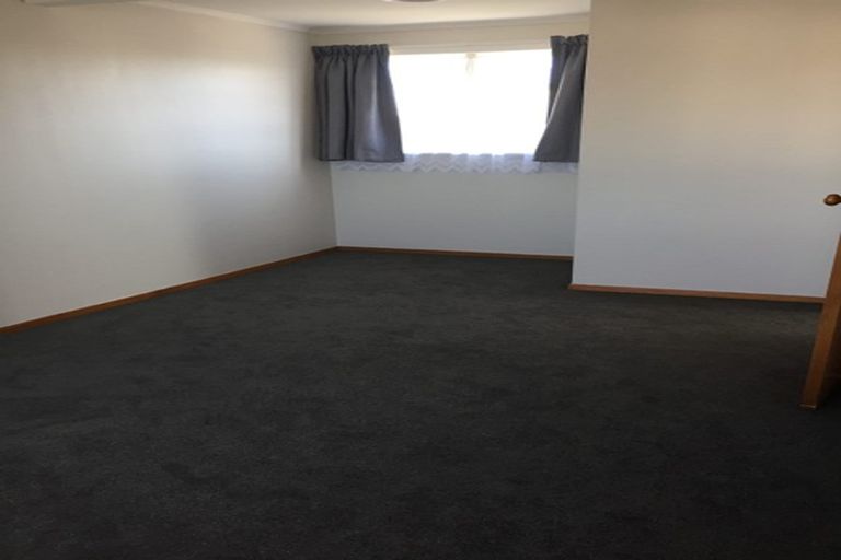 Photo of property in 1/17 Trevethick Grove, Woburn, Lower Hutt, 5010