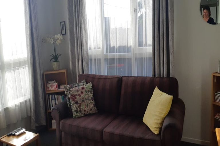 Photo of property in 390-392 Jackson Street, Petone, Lower Hutt, 5012