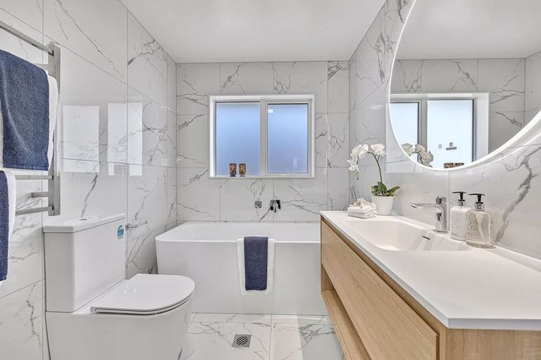 Photo of property in 10 Lumber Rise, Swanson, Auckland, 0614