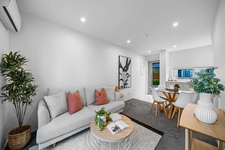 Photo of property in 2/8 Riccarton Road, Riccarton, Christchurch, 8011