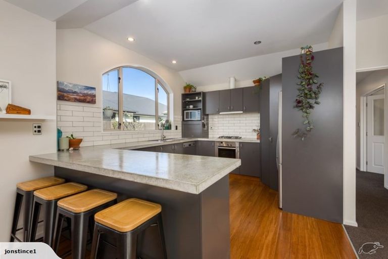 Photo of property in 96 Broadhaven Avenue, Parklands, Christchurch, 8083