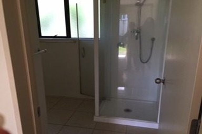 Photo of property in 99 Universal Drive, Henderson, Auckland, 0610