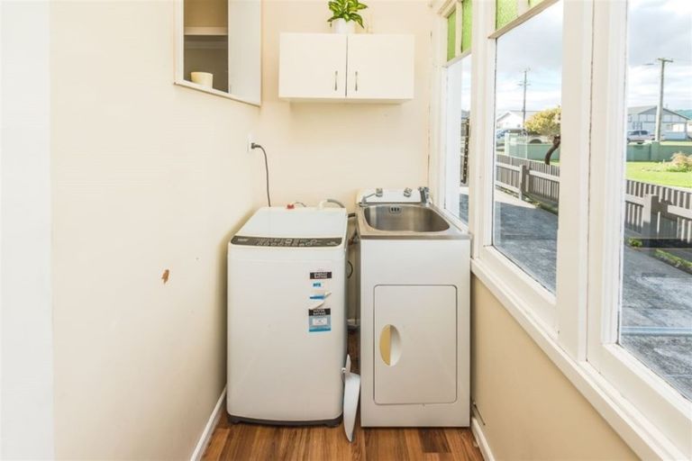 Photo of property in 44 Maxwell Avenue, Durie Hill, Whanganui, 4500