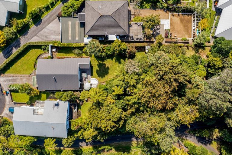 Photo of property in 40 Turakina Street, Merrilands, New Plymouth, 4312