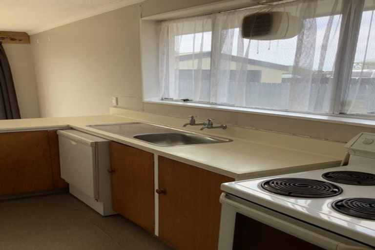 Photo of property in 31 Claymore Street, Woolston, Christchurch, 8062