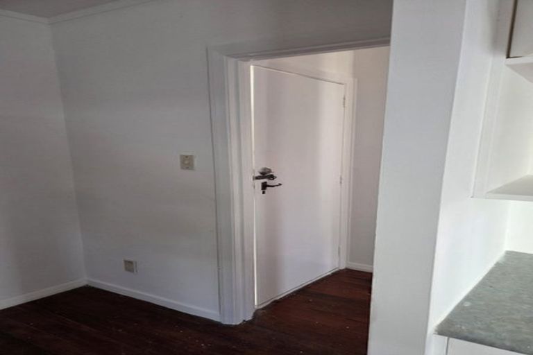 Photo of property in 26 Blease Street, New Lynn, Auckland, 0600